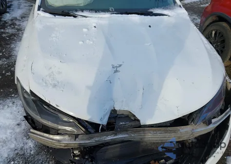 2016 Chrysler 200 Limited Platinum from USA, damaged, VIN 1C3CCCAB2GN179925